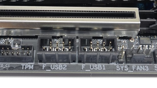 GIGABYTE X470 AORUS GAMING 7 WIFI review_05419