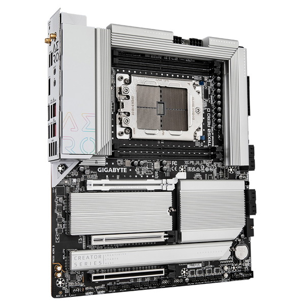 GIGABYTE TRX50 AERO D (3)