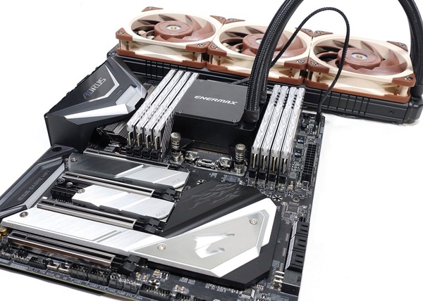 GIGABYTE X399 AORUS XTREME review_02192_DxO