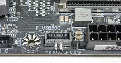GIGABYTE X399 Designare EX review_02443