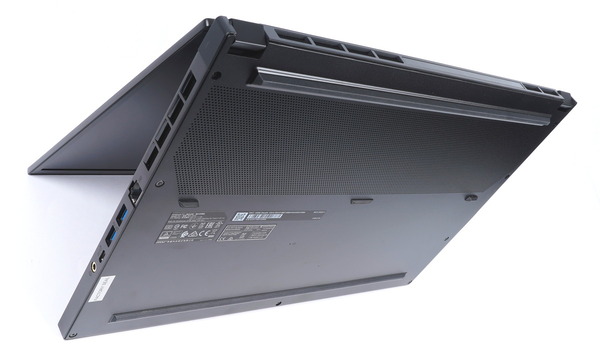 MSI GS66 Stealth GS66-10UG-003JP review_02542_DxO