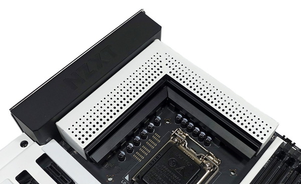 NZXT N7 Z390 review_01490_DxO
