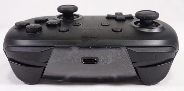 Nintendo Switch Proコントローラー レビュー_06348