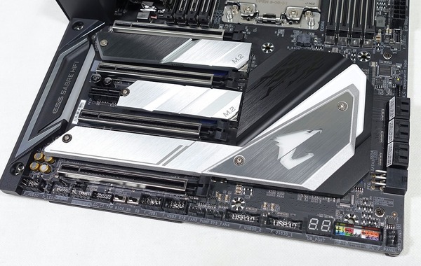 GIGABYTE X399 AORUS XTREME review_02137_DxO