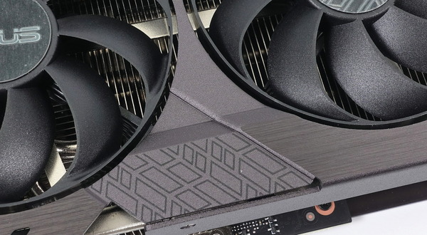 ASUS TUF-RTX3090-O24G-GAMING review_04551_DxO