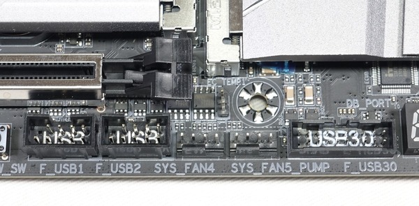 GIGABYTE X399 Designare EX review_02445