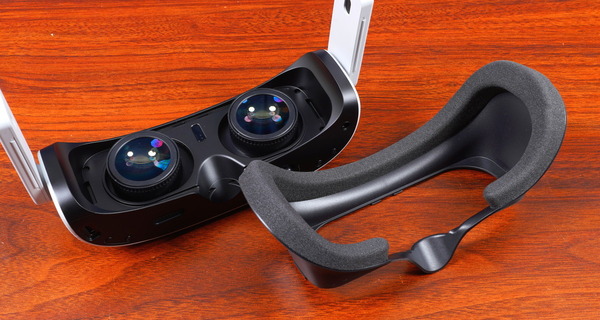 arpara 5K Tethered VR Headset review_04563_DxO