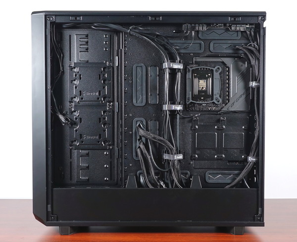 Fractal Design Meshify 2 XL review_06466_DxO