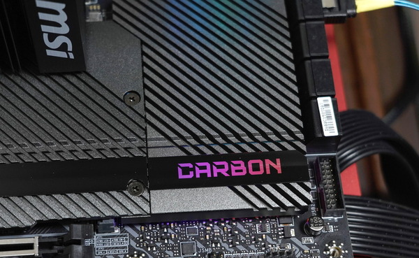 MSI MPG X570S CARBON MAX WIFI review_08735_DxO