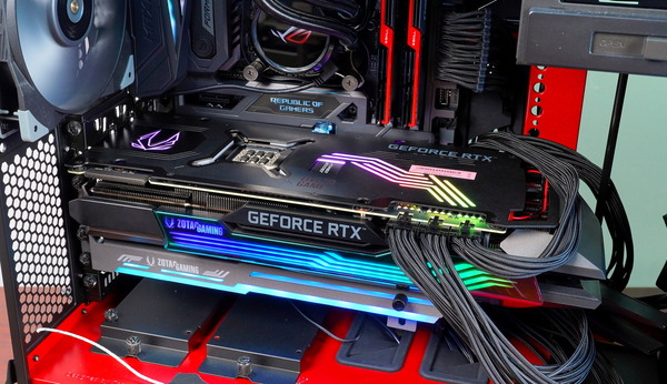 ZOTAC GAMING GeForce RTX 3090 AMP Extreme Holo review_05474_DxO