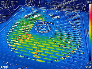 Toughpower Grand RGB 850W Platinum_FLIR_max_2