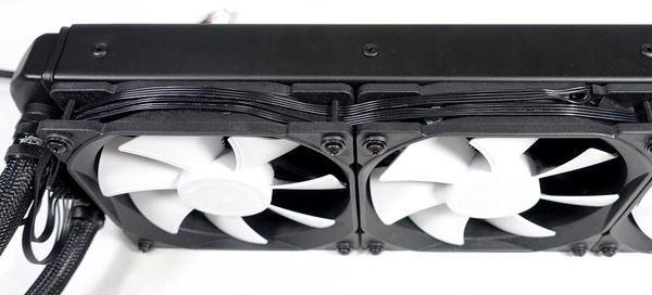 Fractal Design Celsius S36 review_07773