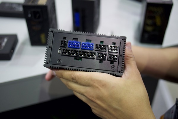 SFX-L fanless (3)