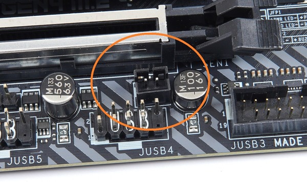 MSI MPG X570S CARBON MAX WIFI review_07596_DxO