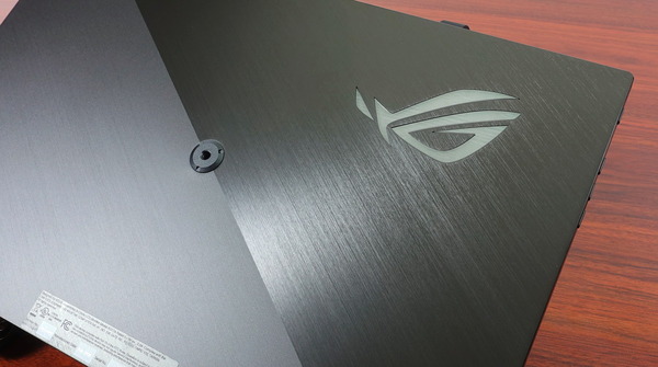 ASUS ROG Strix XG17AHPE review_08382_DxO