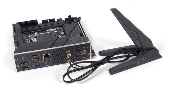 MSI MEG Z490I UNIFY review_00550_DxO