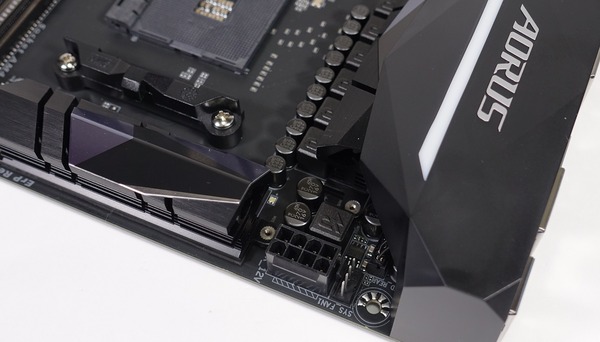 GIGABYTE Aorus GA-AX370-Gaming K7 review_07428