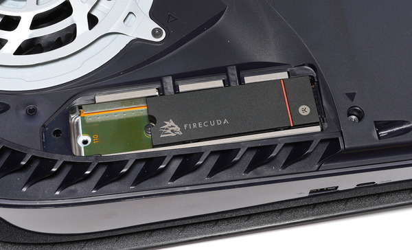 Seagate FireCuda 530 1TB with Heatsink review_09460_DxO