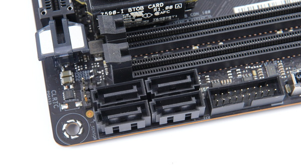 ASUS ROG STRIX Z590-I GAMING WIFI review_02889_DxO