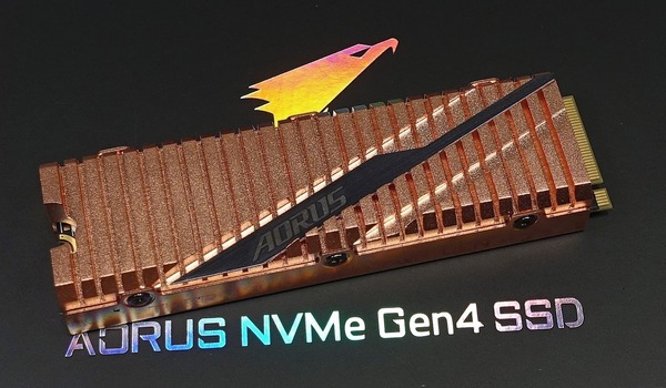 GIGABYTE AORUS NVMe Gen4 SSD 1TB