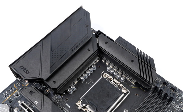 MSI MAG Z690 TOMAHAWK WIFI DDR4 review_01442_DxO