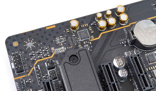 MSI MAG Z690 TOMAHAWK WIFI DDR4 review_01459_DxO