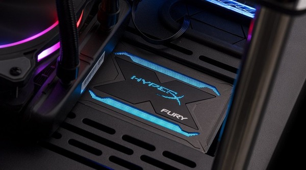 Kingston HyperX FURY RGB SSD (6)