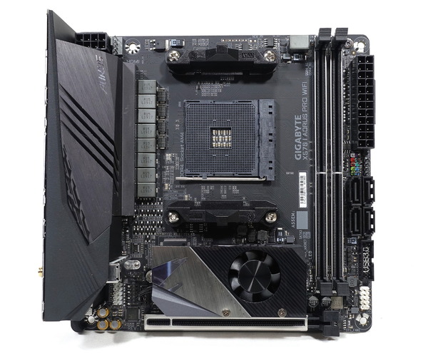 GIGABYTE X570 I AORUS PRO WIFI review_00753_DxO