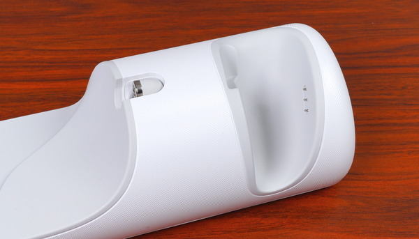 Anker Charging Dock for Meta Quest 2 review_04892_DxO