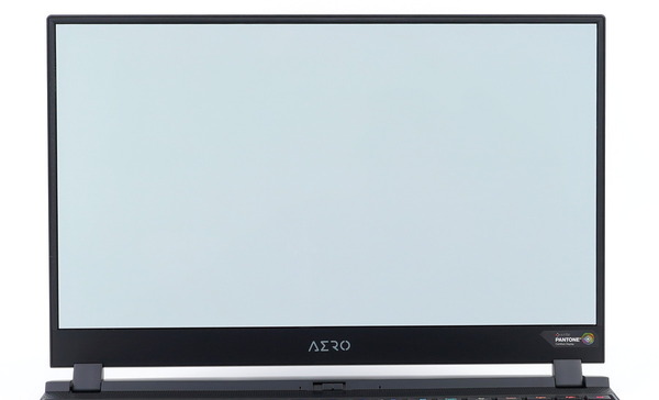 GIGABYTE AERO 15 OLED review_01367_DxO