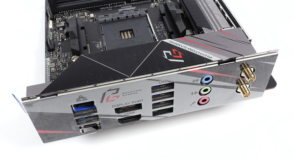 ASRock B550 Phantom Gaming-ITX/ax review_02078_DxO