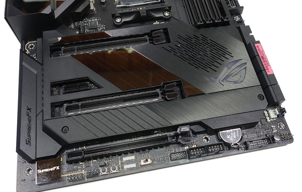 ASUS ROG CROSSHAIR VIII FORMULA review_00037_DxO