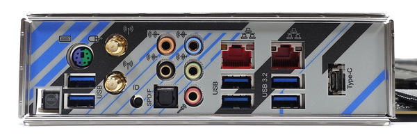 ASRock TRX40 Creator review_04823_DxO