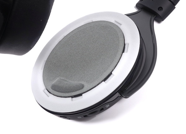 Corsair HS75 XB Wireless Gaming Headset review_07062_DxO