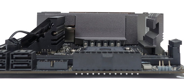 ASRock X570 Phantom Gaming-ITX/TB3 review_01350_DxO