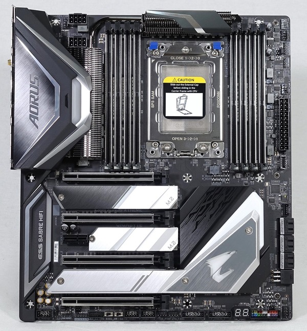 GIGABYTE X399 AORUS XTREME review_02130_DxO
