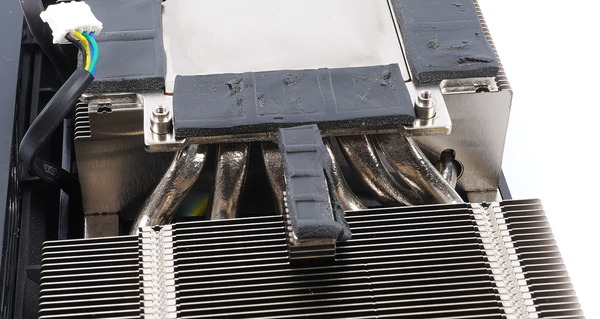 ZOTAC GAMING GeForce RTX 3070 Ti AMP Holo review_04788_DxO