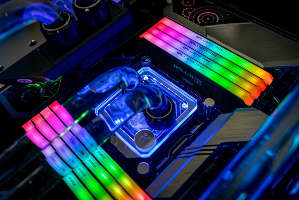Crucial Ballistix MAX RGB (2)