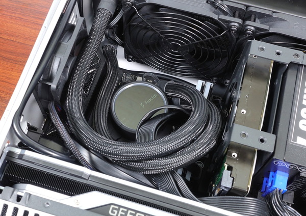 Fractal Design Era ITX review_09615_DxO