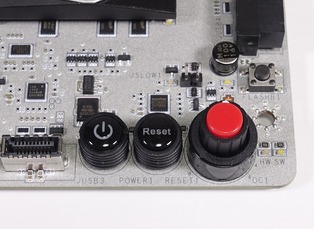 MSI X370 XPOWER GAMING TITANIUM05521
