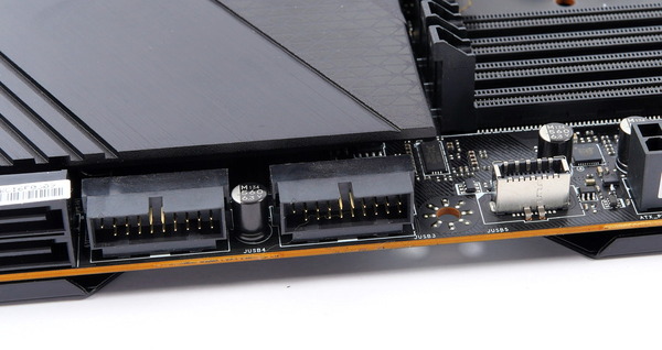 MSI MEG Z690 UNIFY review_00238_DxO