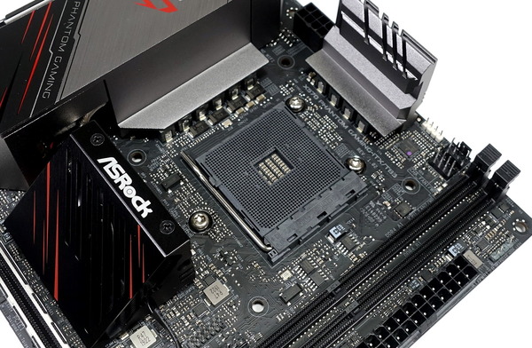ASRock X570 Phantom Gaming-ITX/TB3 review_01033_DxO