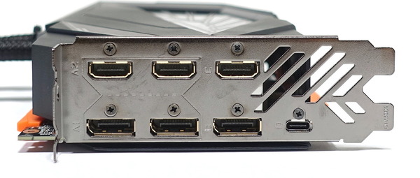 GIGABYTE AORUS GeForce RTX 2080 Ti XTREME WATERFORCE 11G review_07664_DxO