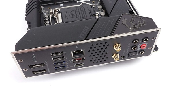 MSI MEG Z490I UNIFY review_00585_DxO