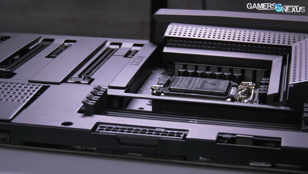 NZXT N7 Z370 (13)