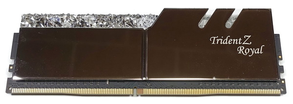 G.Skill Trident Z Royal F4-3200C16D-16GTRS review_05952_DxO