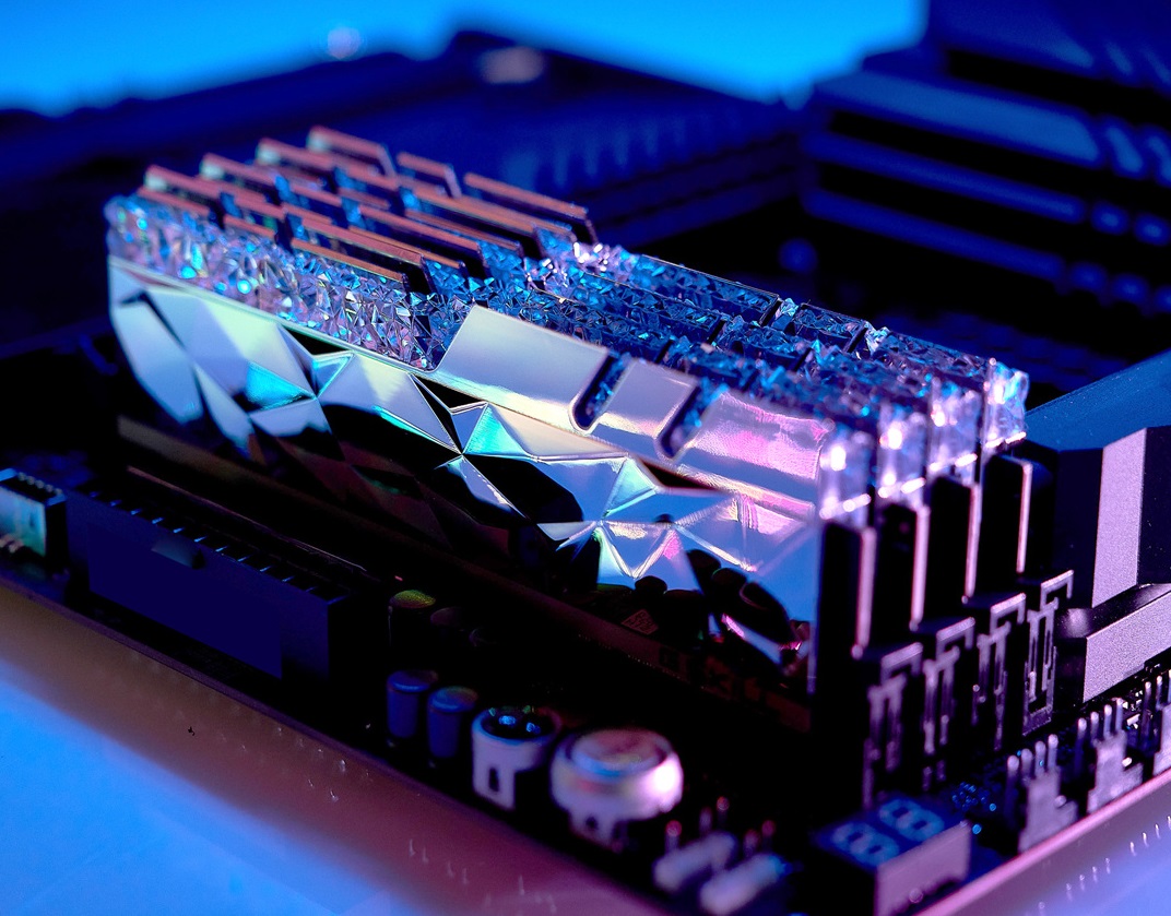 G.Skill Trident Z Royal Elite