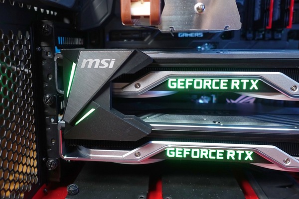 MSI NVLink GPU Bridge review_04248_DxO