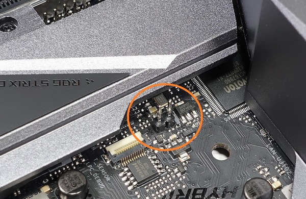 ASUS ROG STRIX Z390-I GAMING review_04916_DxO