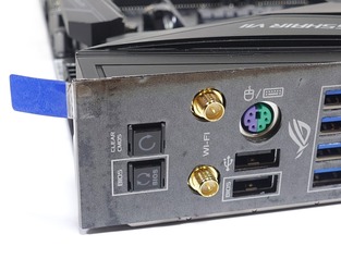 ASUS ROG CROSSHAIR VII HERO (Wi-Fi) review_05787